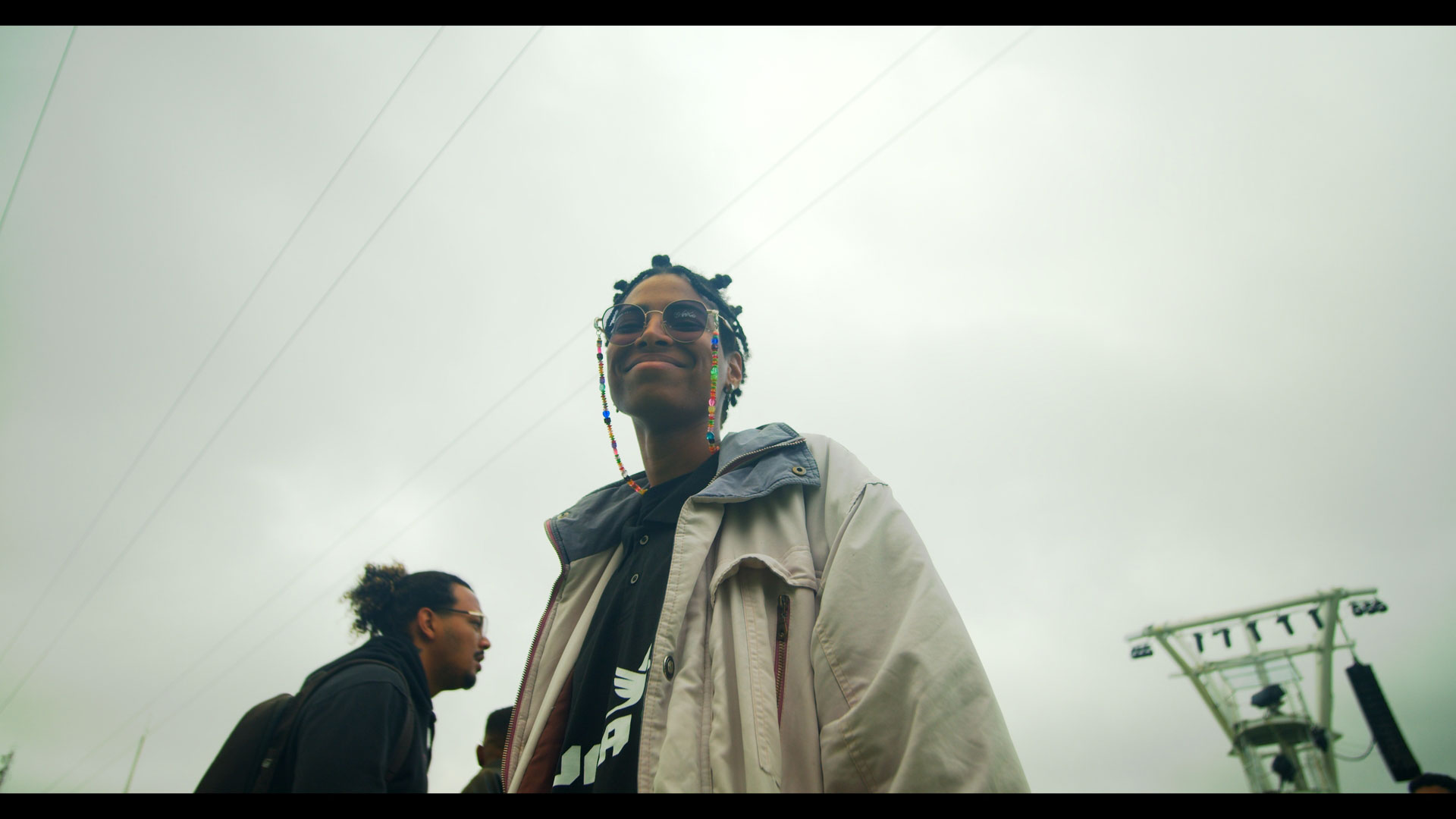 Personagem curtindo um festival de musica